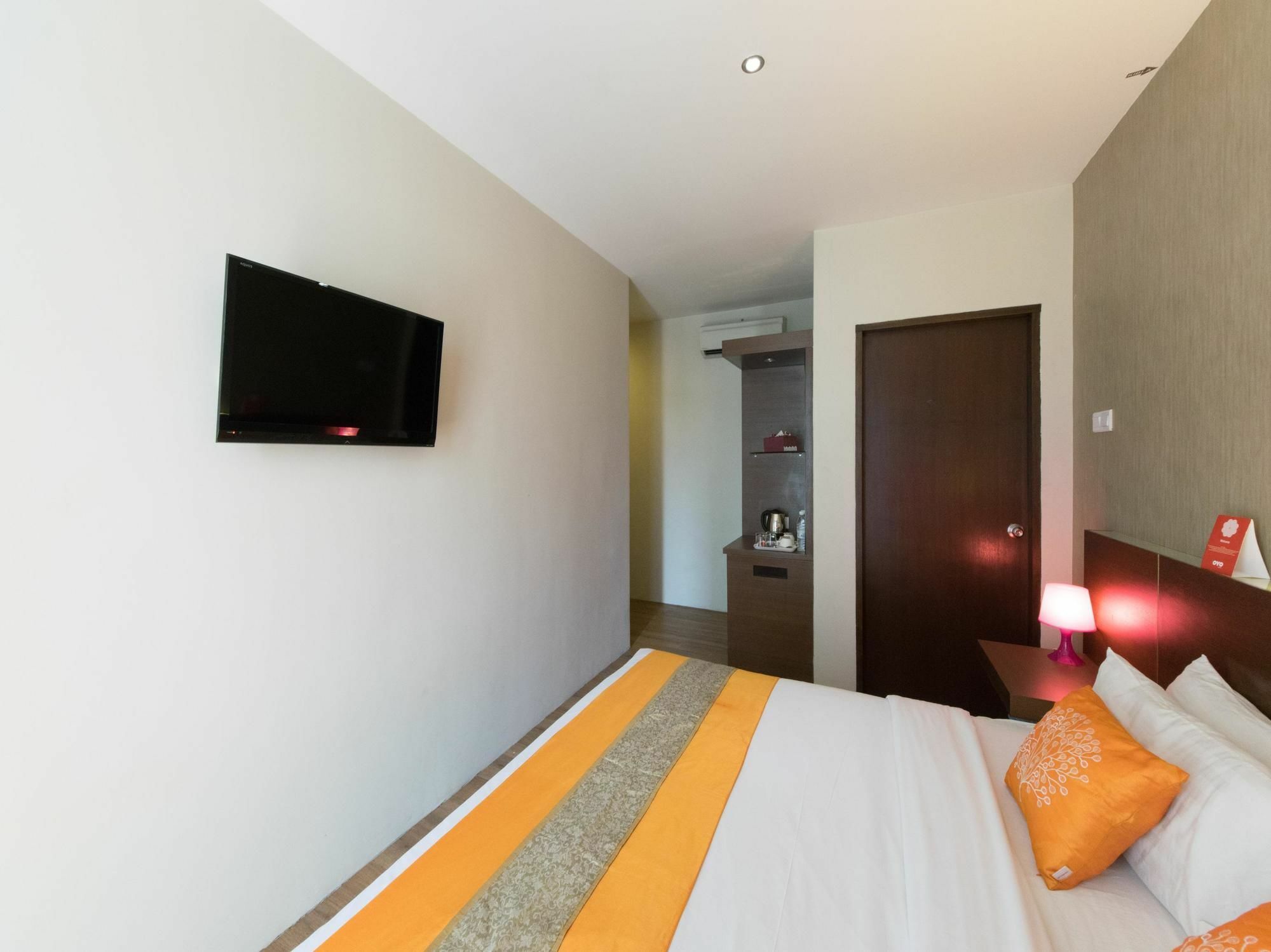 Oyo 139 The Marque Hotel Kuala Lumpur Exterior photo